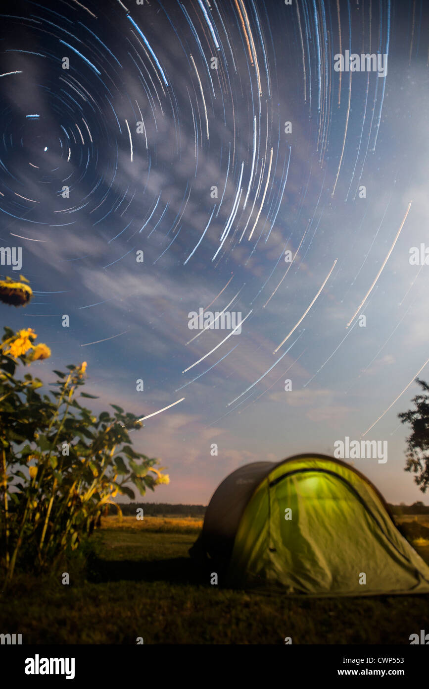 tent under starry sky Stock Photo - Alamy