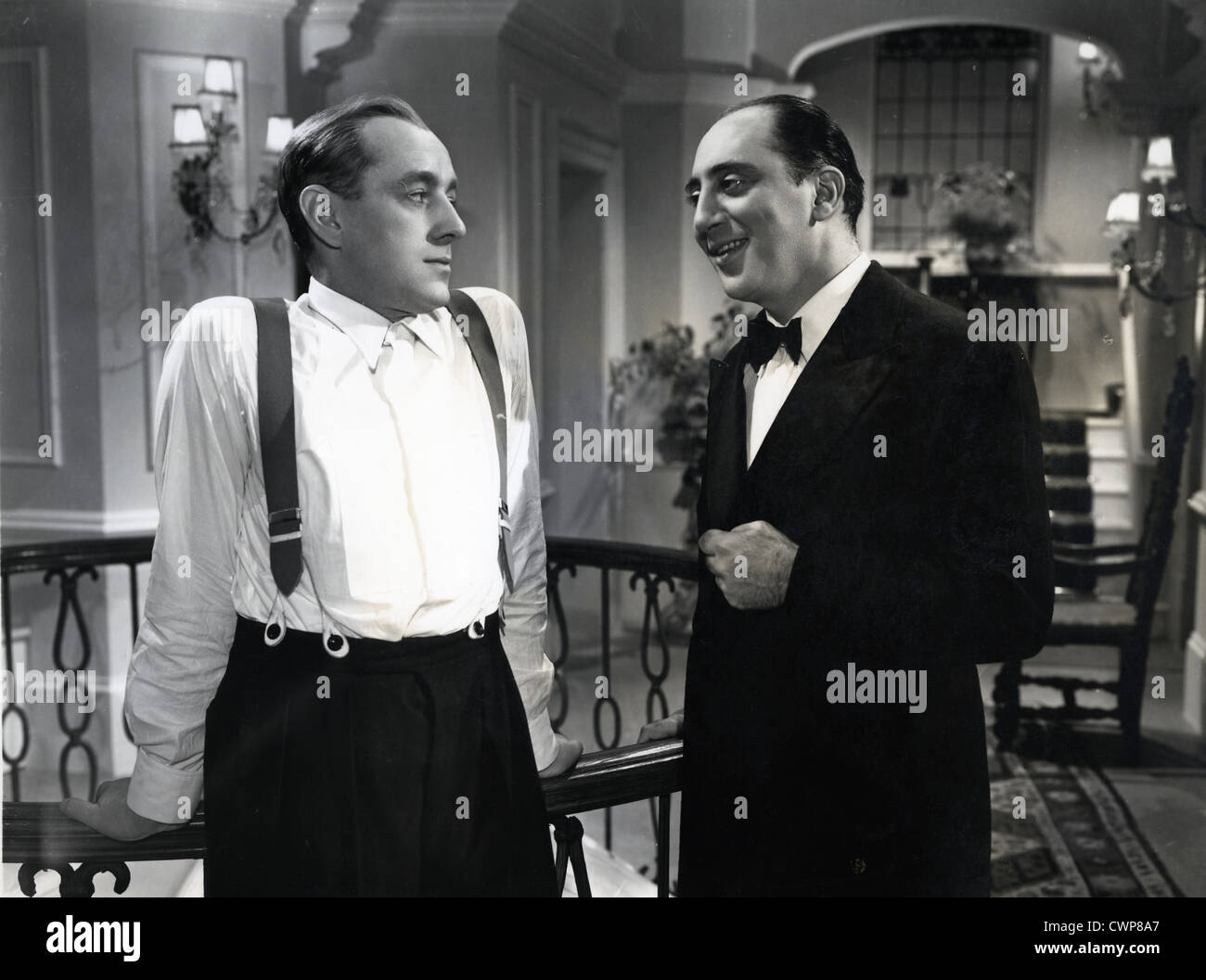 LAST HOLIDAY (1950) ALEC GUINNESS HENRY CASS (DIR) 004 MOVIESTORE COLLECTION LTD Stock Photo
