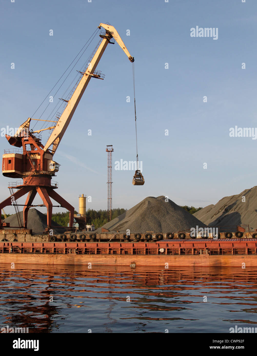 clamshell crane Stock Photo