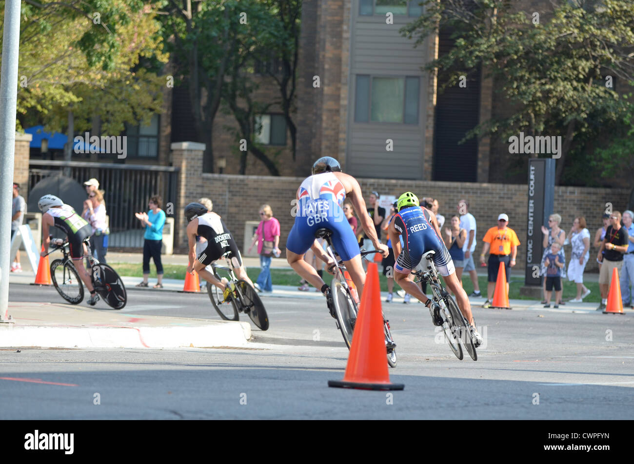 Matt Reed and Stuart Hayes of Great Britain take a tight down hill turn during the bike portion