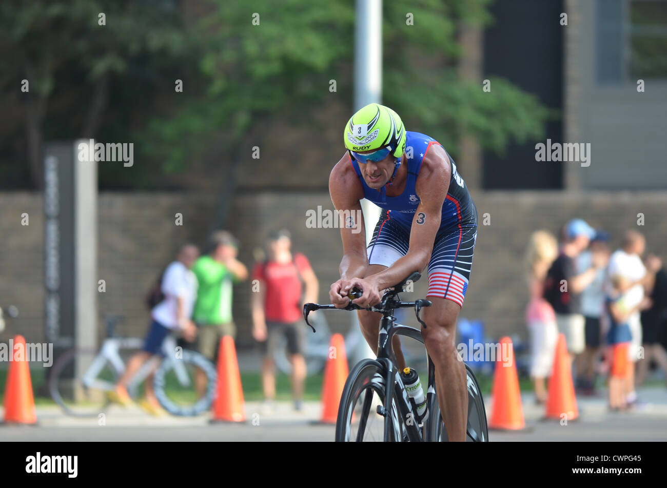 Bicycle stage of 2012 HyVee Triathlon Des Moines Stock Photo Alamy