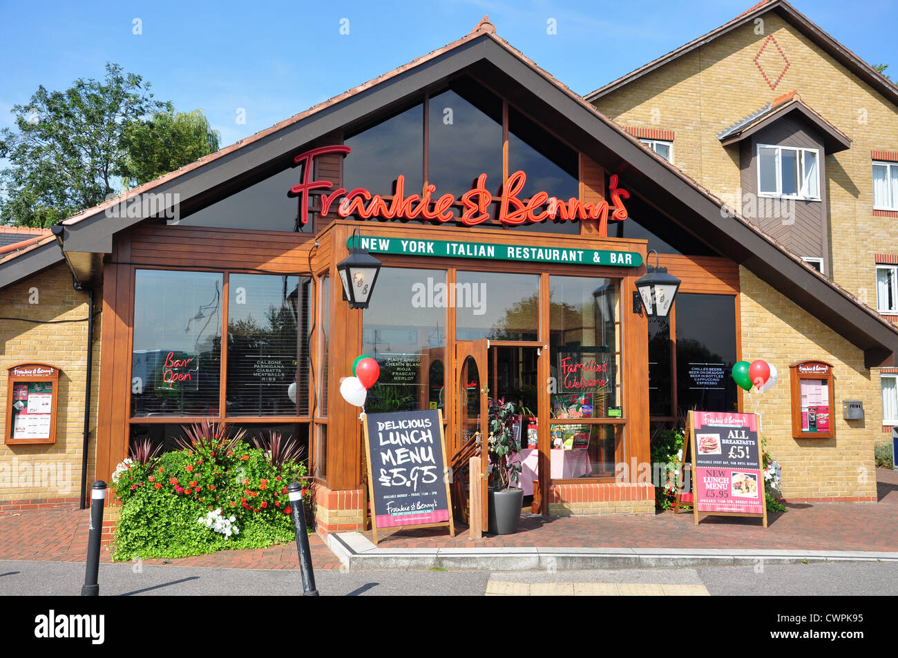 Frankie & Benny‘s Restaurant, Hale Street, Two Rivers Shopping Centre