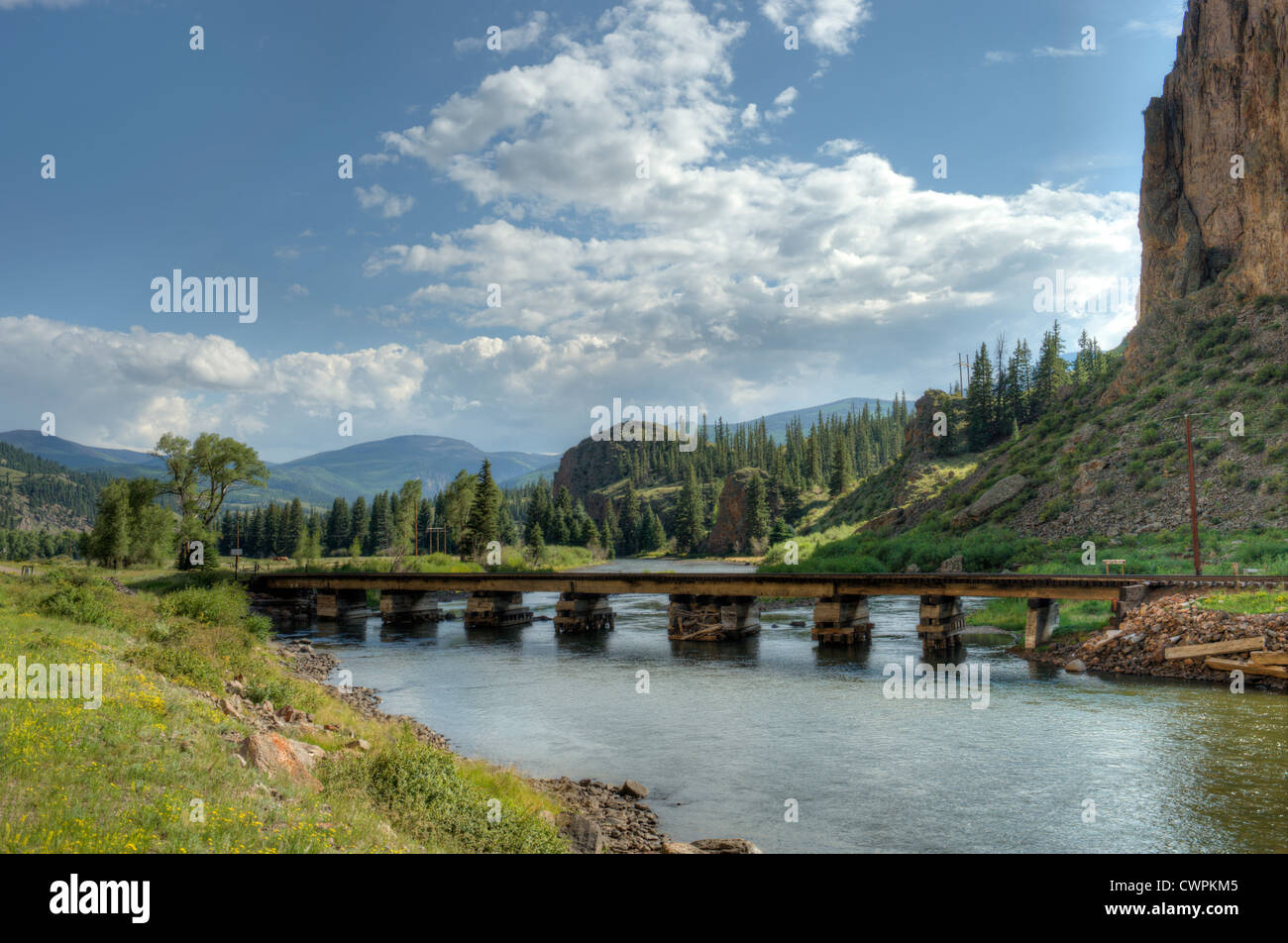 The old Denver & Rio Grande Western railroad bridge across the Rio Grande at Wagon Wheel Gap. Stock Photo