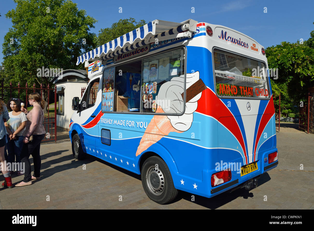 Maurice's ice-cream van outside Forbury Gardens, Reading, Berkshire, England, United Kingdom Stock Photo