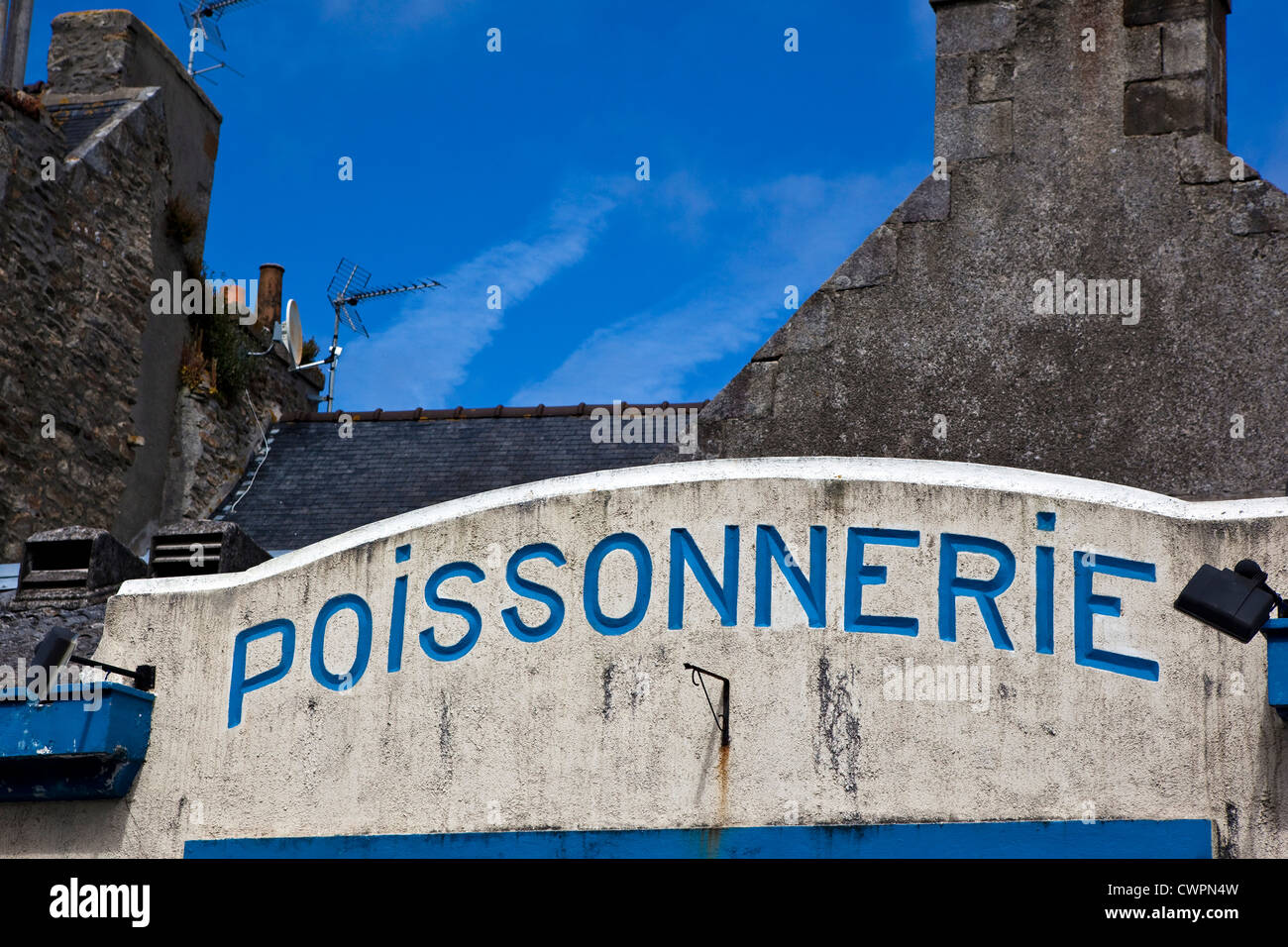 Poissonnerie - a fish ship in the port town of Roscoff, Brittany, France Stock Photo