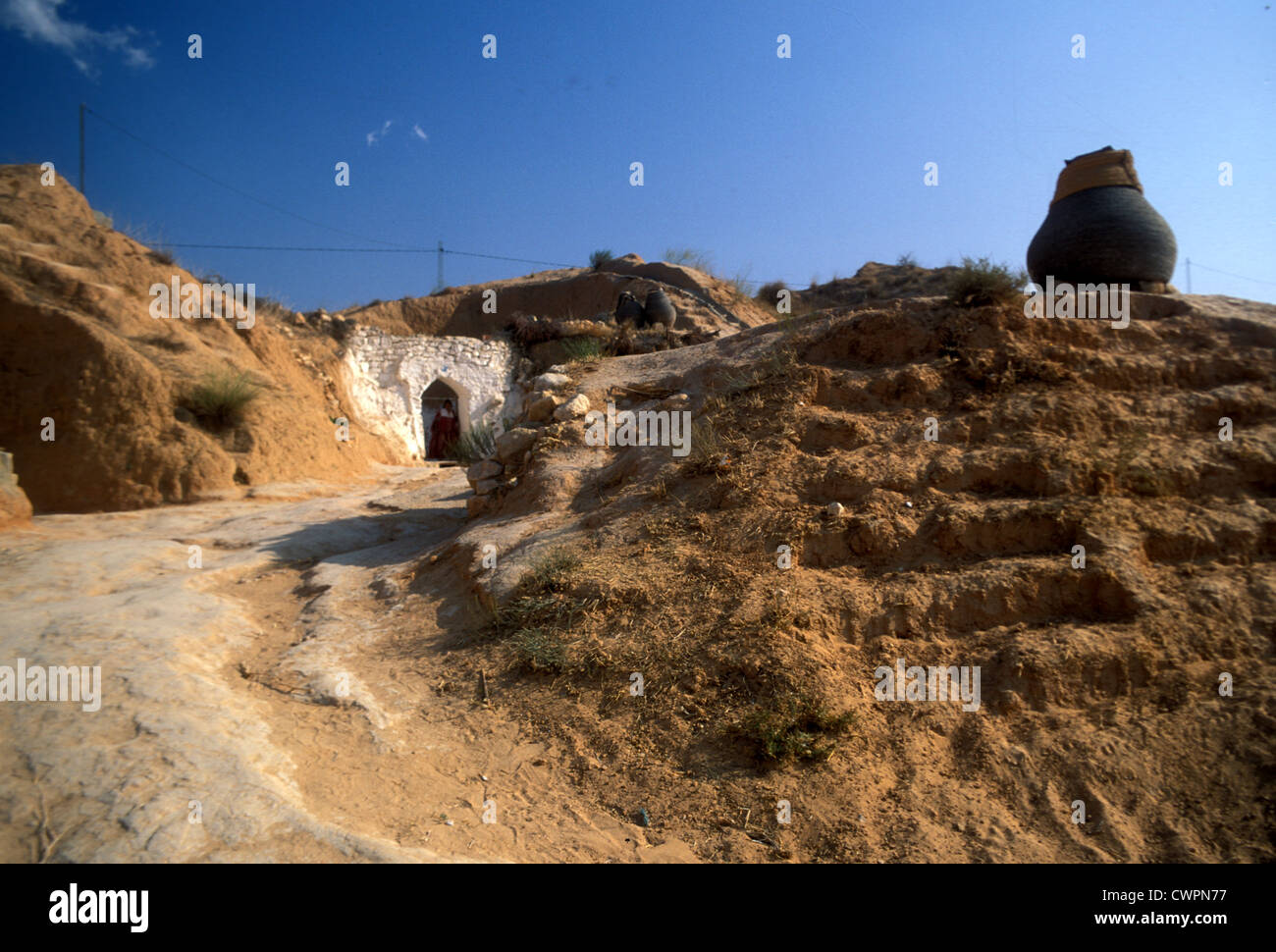 Entrance to an underground house in Matmata Tunisia Stock Photo Alamy