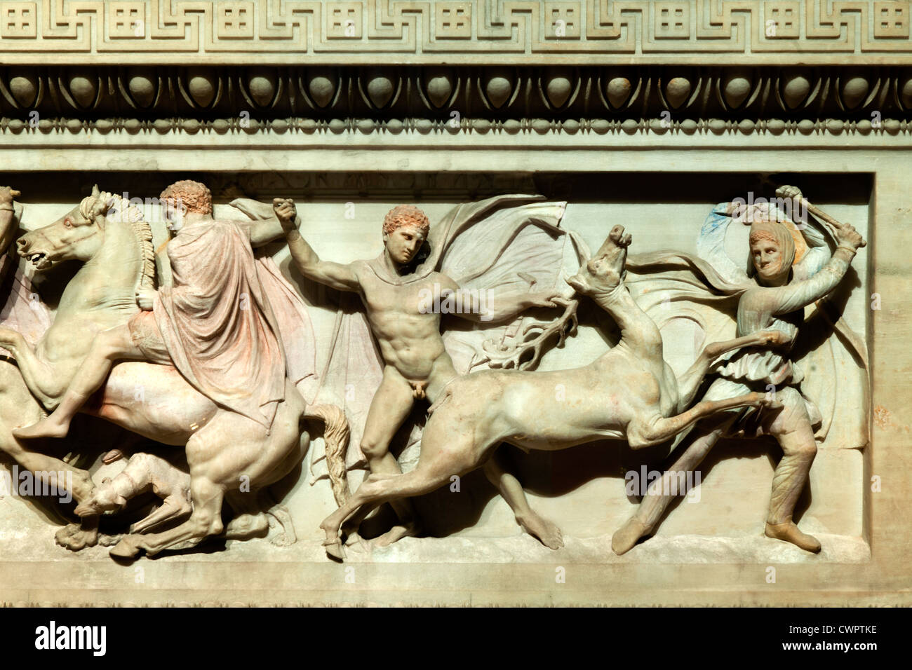 Türkei, Istanbul, Sultanahmet,  Alexandersarkophag im Archäologischen Museum.  Darstellung Kampf gegen die Perser. Stock Photo