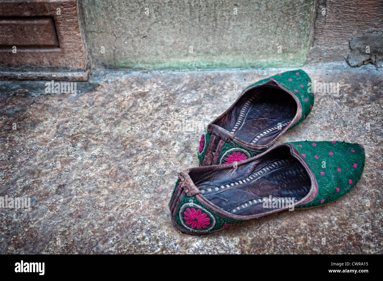 rajasthani belly shoes