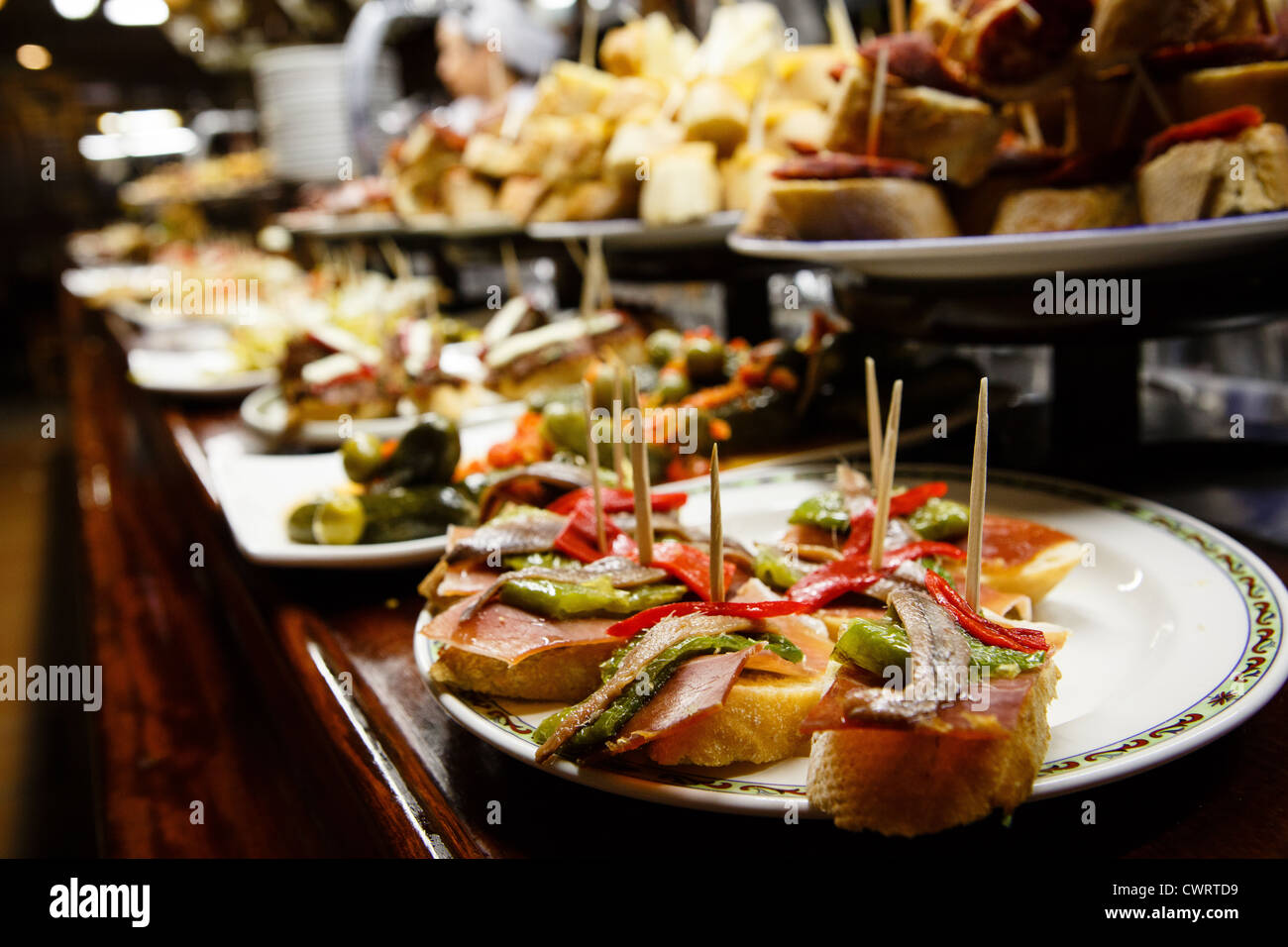 30/8/12 Anchovy, ham and pepper tapas on display, Casa Alcalde, c/ Negusia, San Sebastián, Spain. Stock Photo