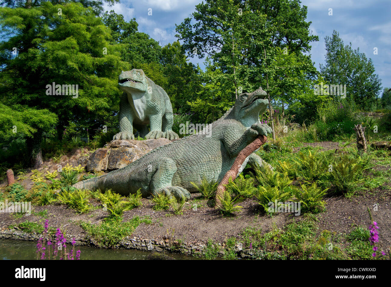 Iguanodons crystal palace park dinosaurs hi-res stock photography and ...