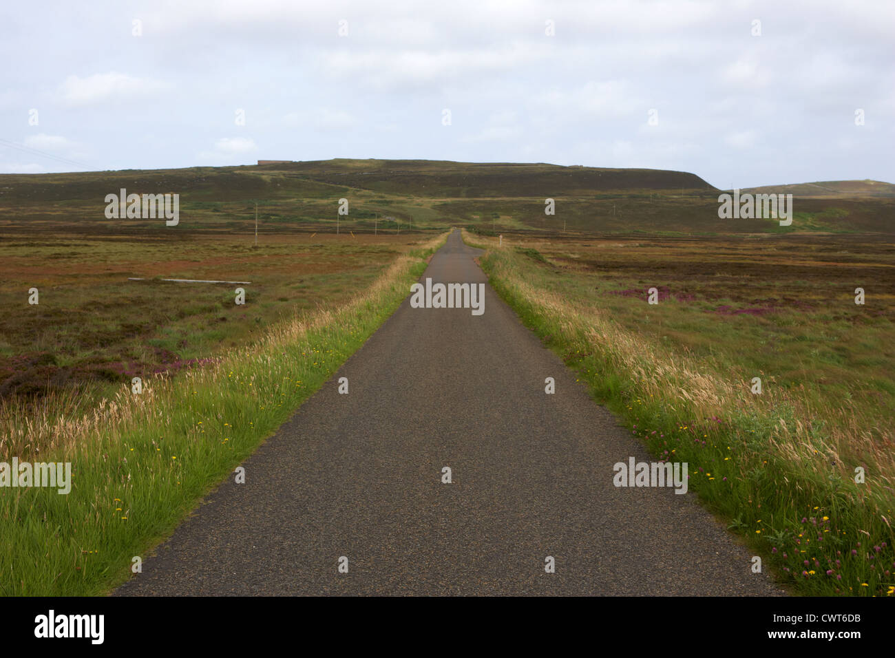 single track road to dunnet head north rural scotland uk Stock Photo