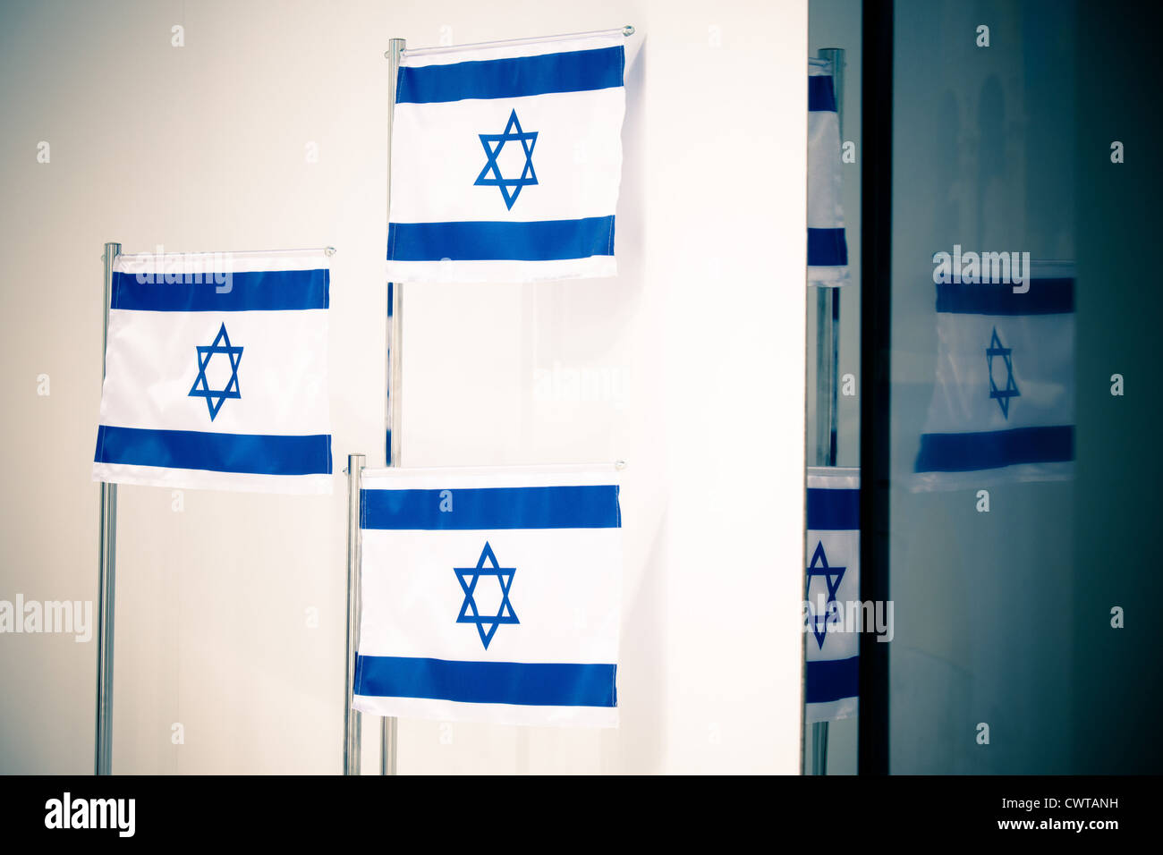 Israeli flags hi-res stock photography and images - Alamy