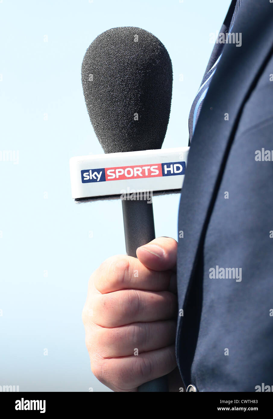 Sky sports news reporter hi-res stock photography and images