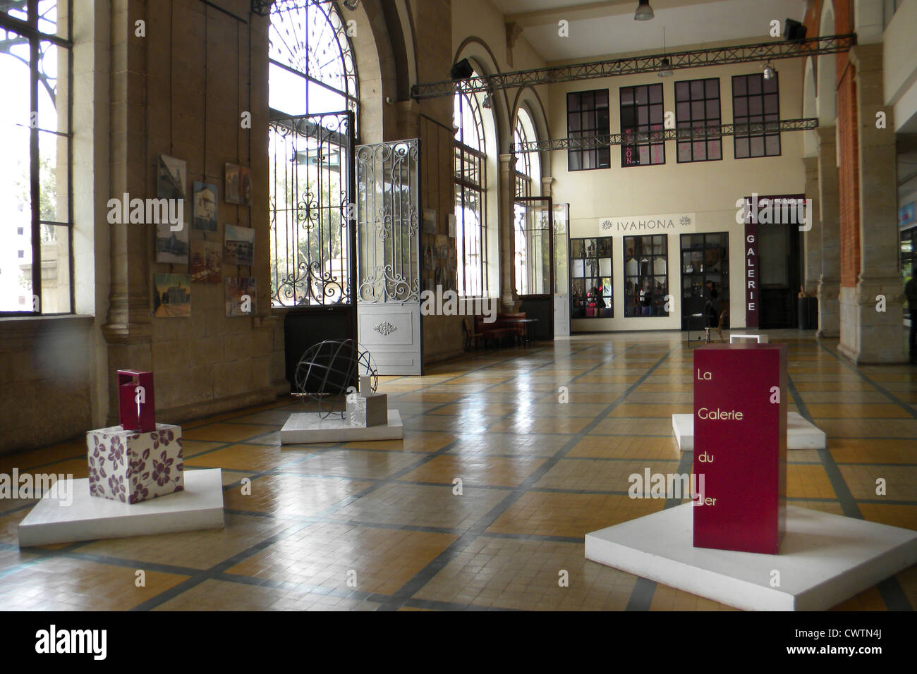 Madagascar, Antananarivo, art gallery Stock Photo - Alamy