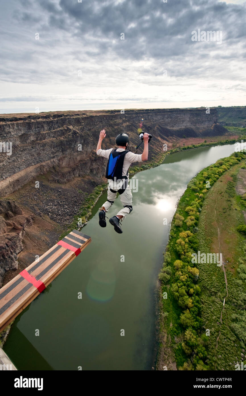 Base jumper on the Perrine Bridge spanning the Snake River in South