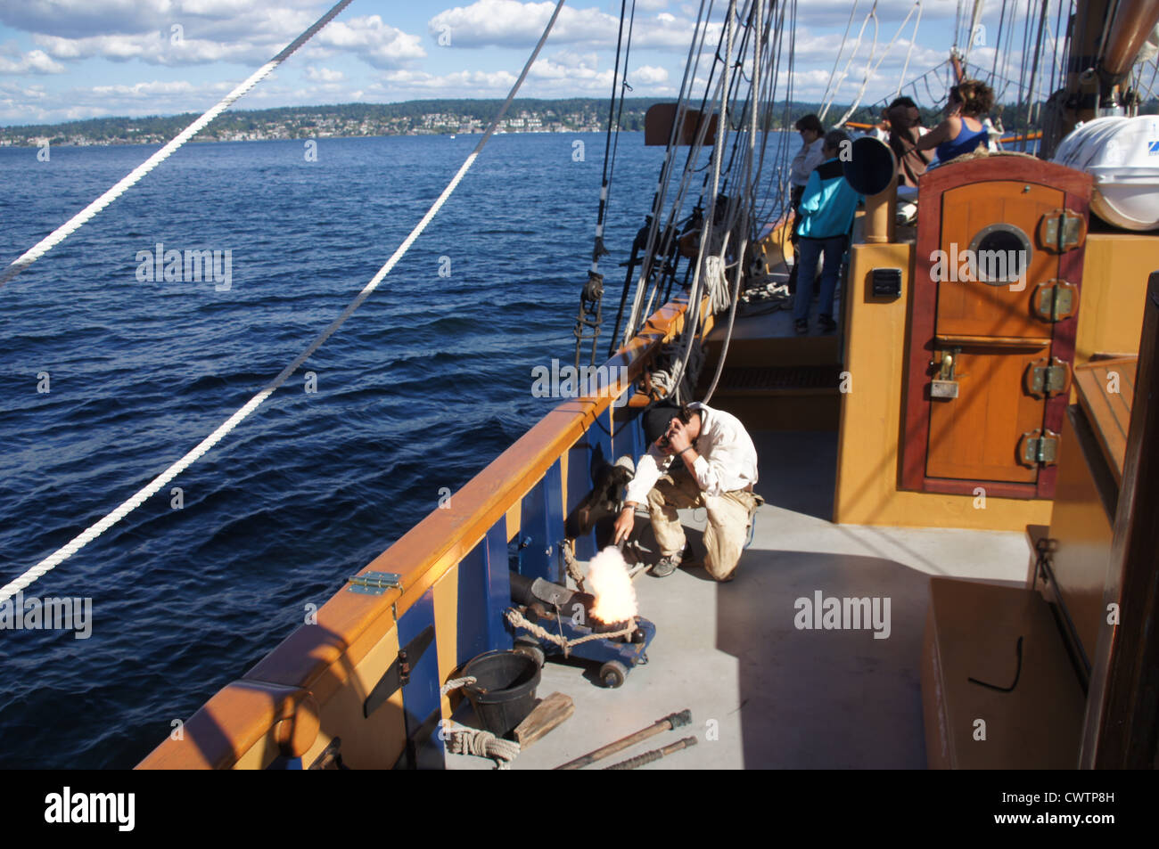 Порно ол сорады ол жалайды Алғашқы анальный секс видео жинағы