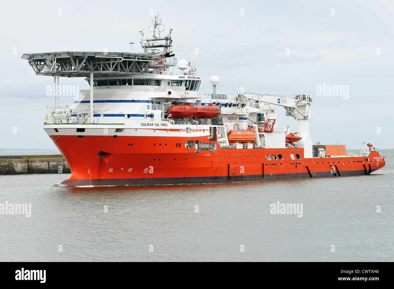 The Gulmar Da Vinci, diving support vessel, entering Aberdeen harbour