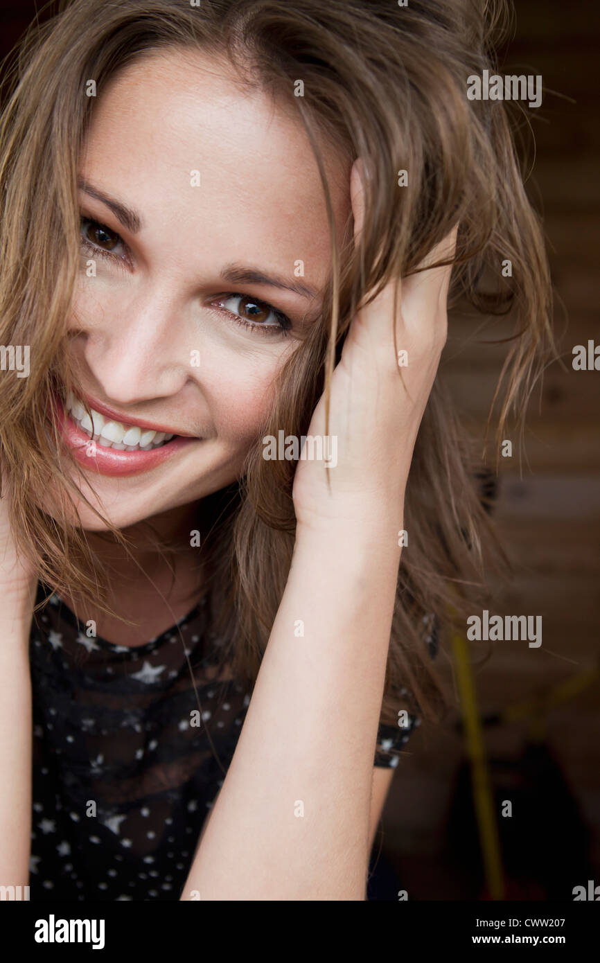 Close up brunette womans face hi-res stock photography and images - Alamy