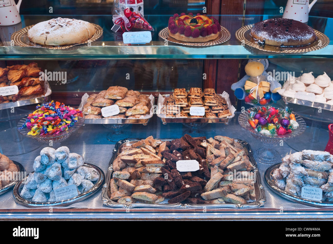 Cake shop hires stock photography and images Alamy