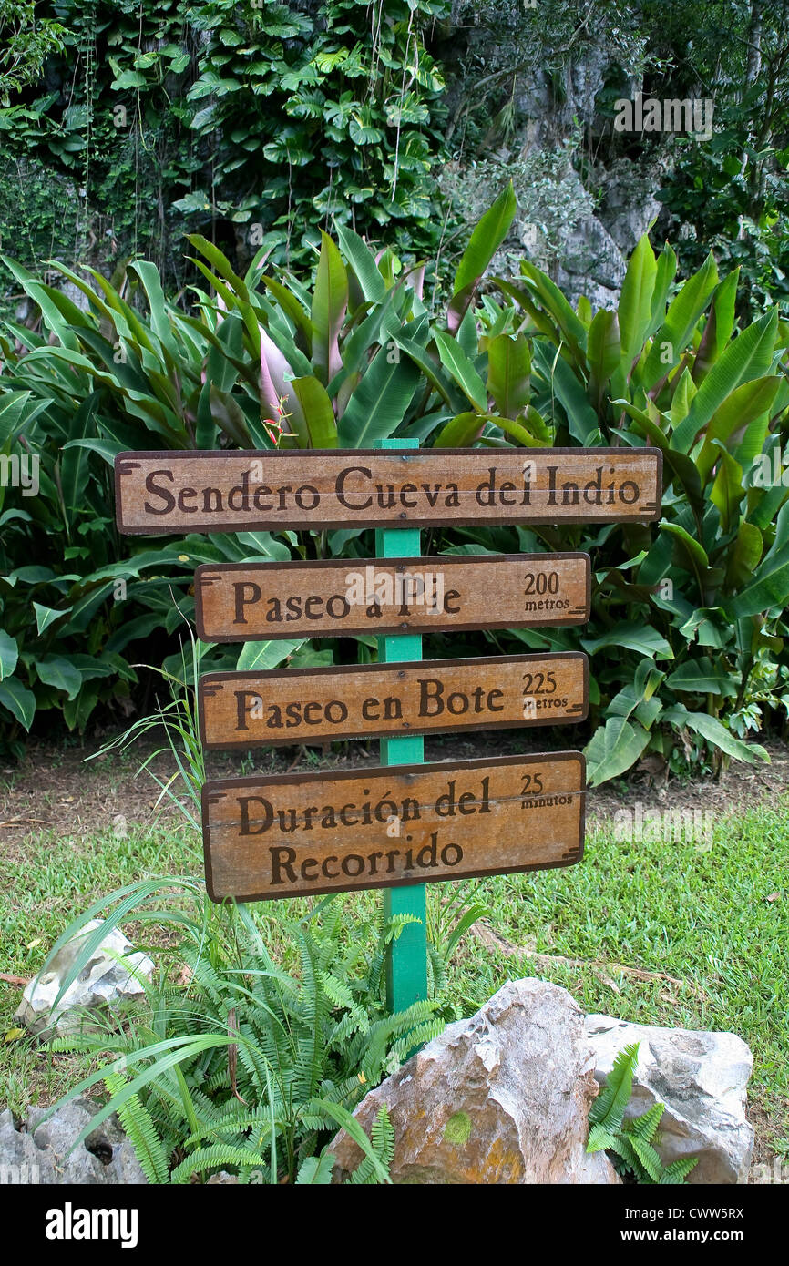 Sendero Cueva del Indio cave, Valle de Vinales, Valle de Vieales Valley, Pinar del Rio, Cuba Stock Photo