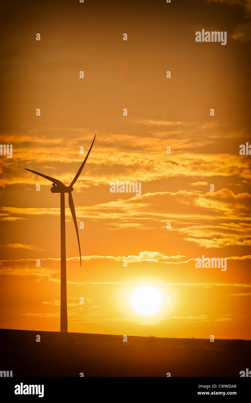 Rotating wind mills power hi-res stock photography and images - Alamy