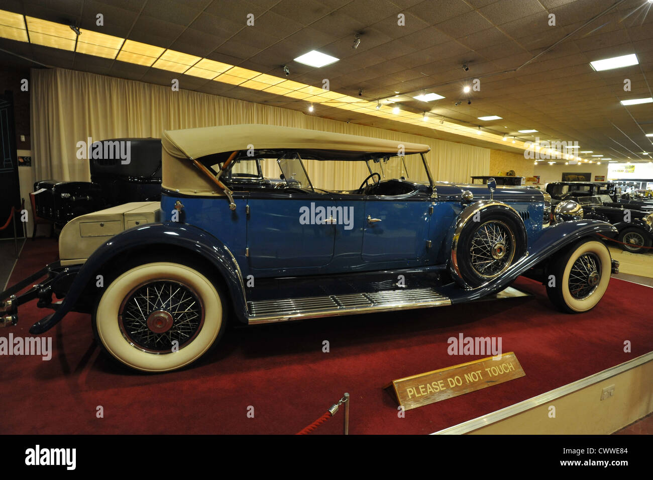 その他 Automotive Museums: Dragsters to Duesenbergs [DVD] image-placeholder-title.jpg?