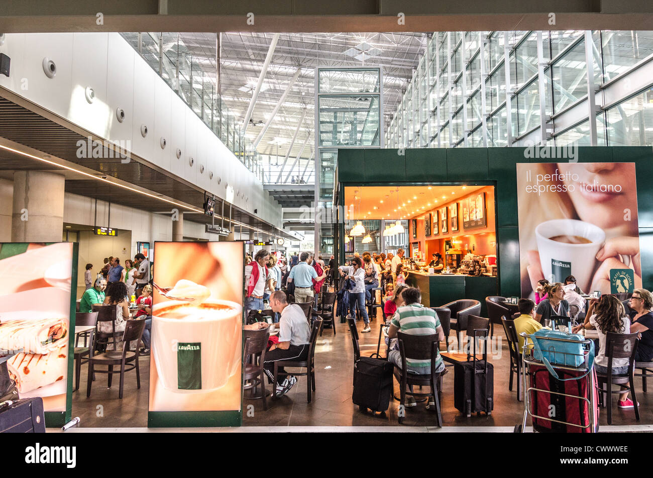 airport-coffee-shop-caf-stock-photo-alamy