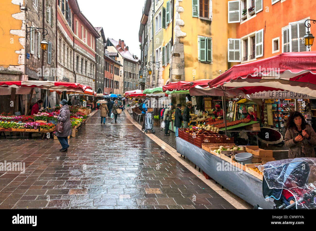 Market day in Annecy Stock Photo Alamy