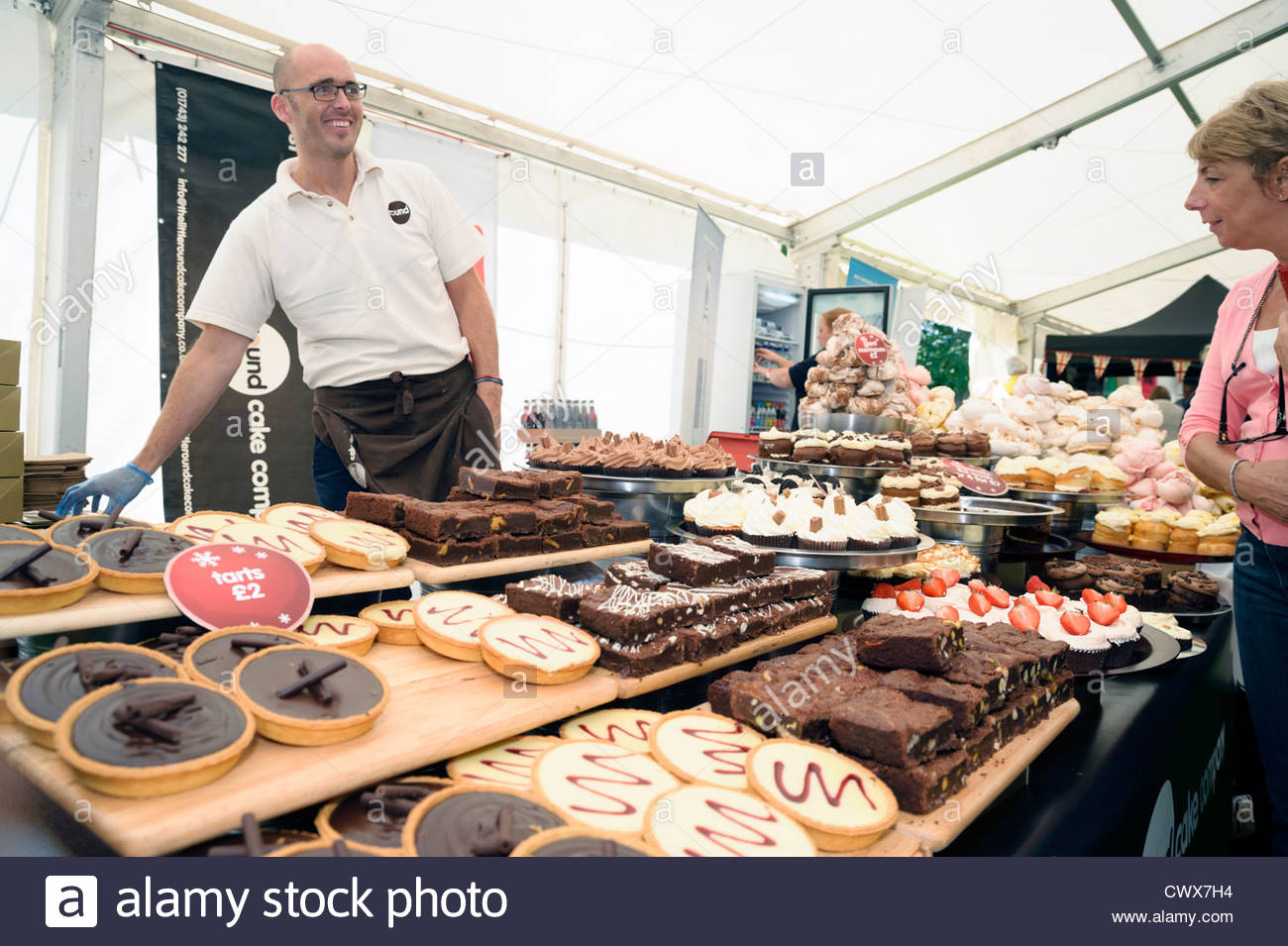 Selling Cakes Stock Photos & Selling Cakes Stock Images Alamy