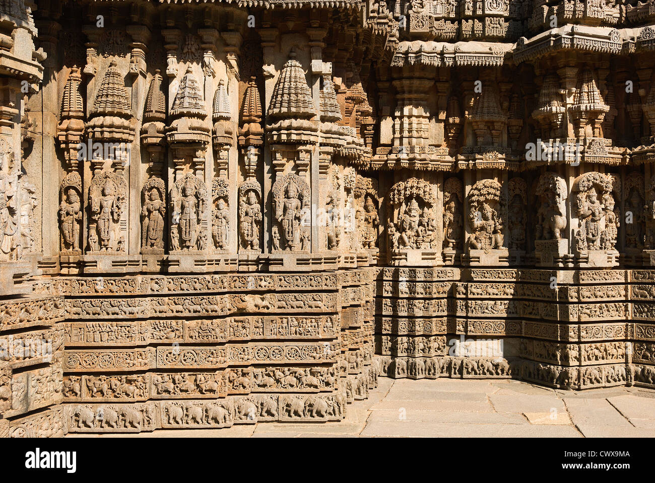 Elk201-2244 India, Karnataka, Somnathpur, Hoysala Keshava Temple, carvings Stock Photo