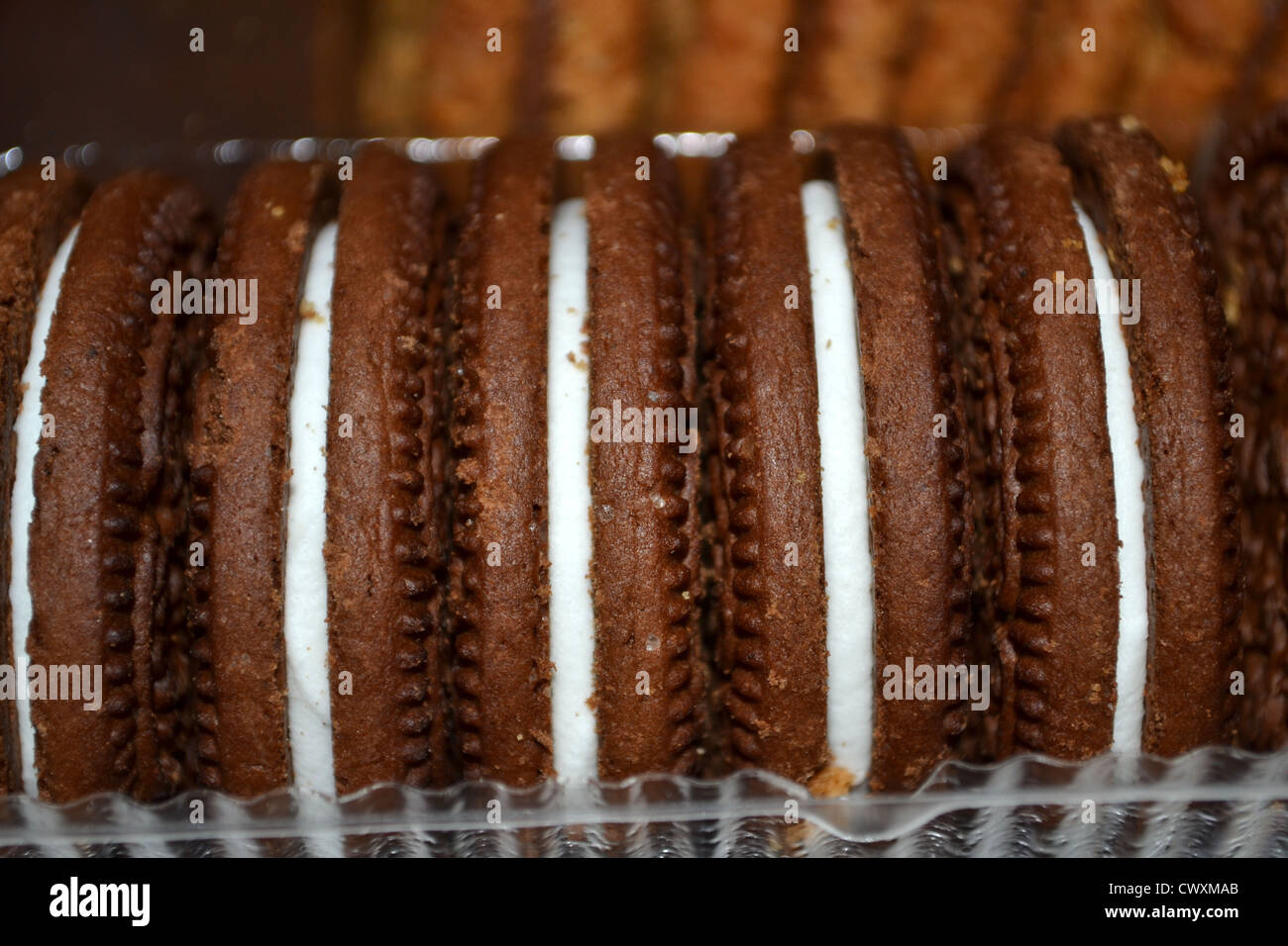 Featured image of post Steps to Make Arnotts Lemon Cream Biscuits