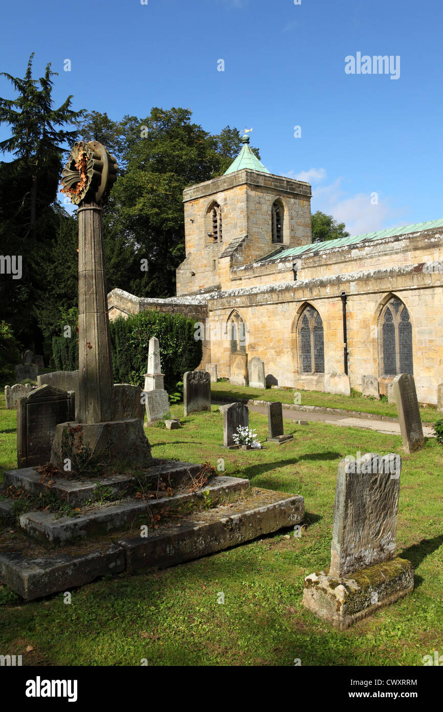 Headstones in the churchyard of St Mary's church in Morpeth, Northumberland, England Stock Photo