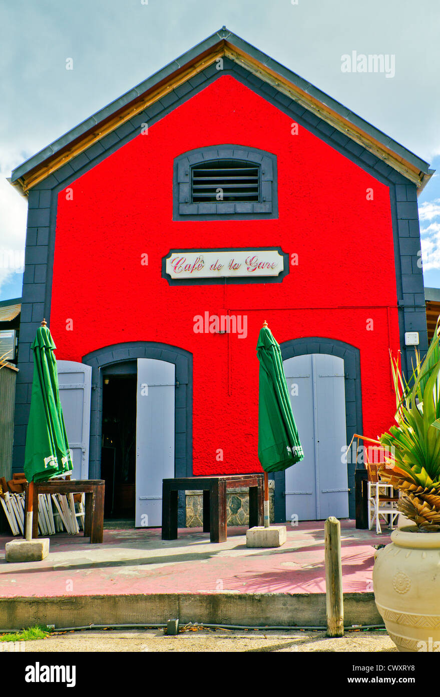 Café de la Gare, St Pierre, Ile de la Réunion Stock Photo