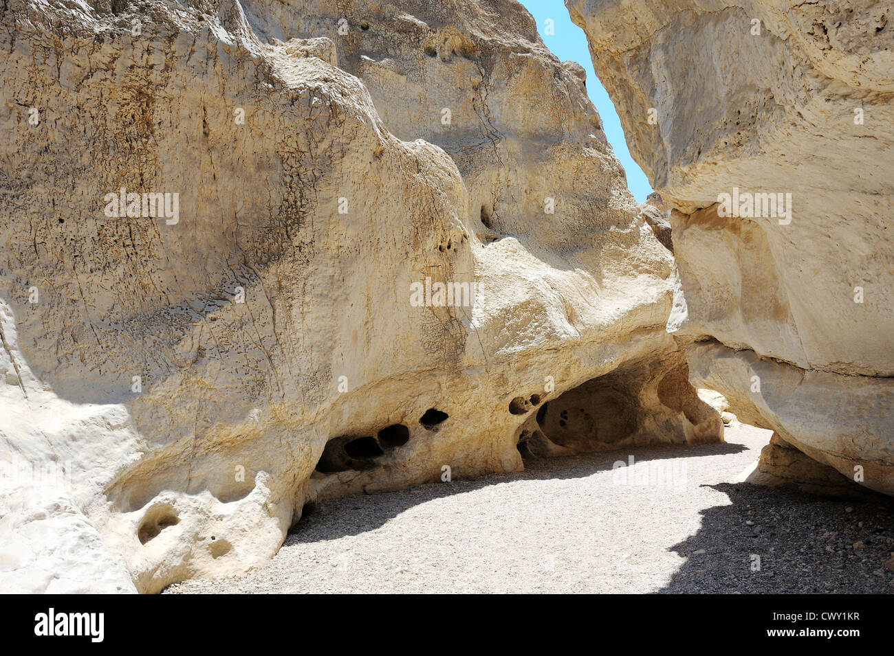 White stones of Makhtesh Ramon, unique crater in Israel Stock Photo - Alamy