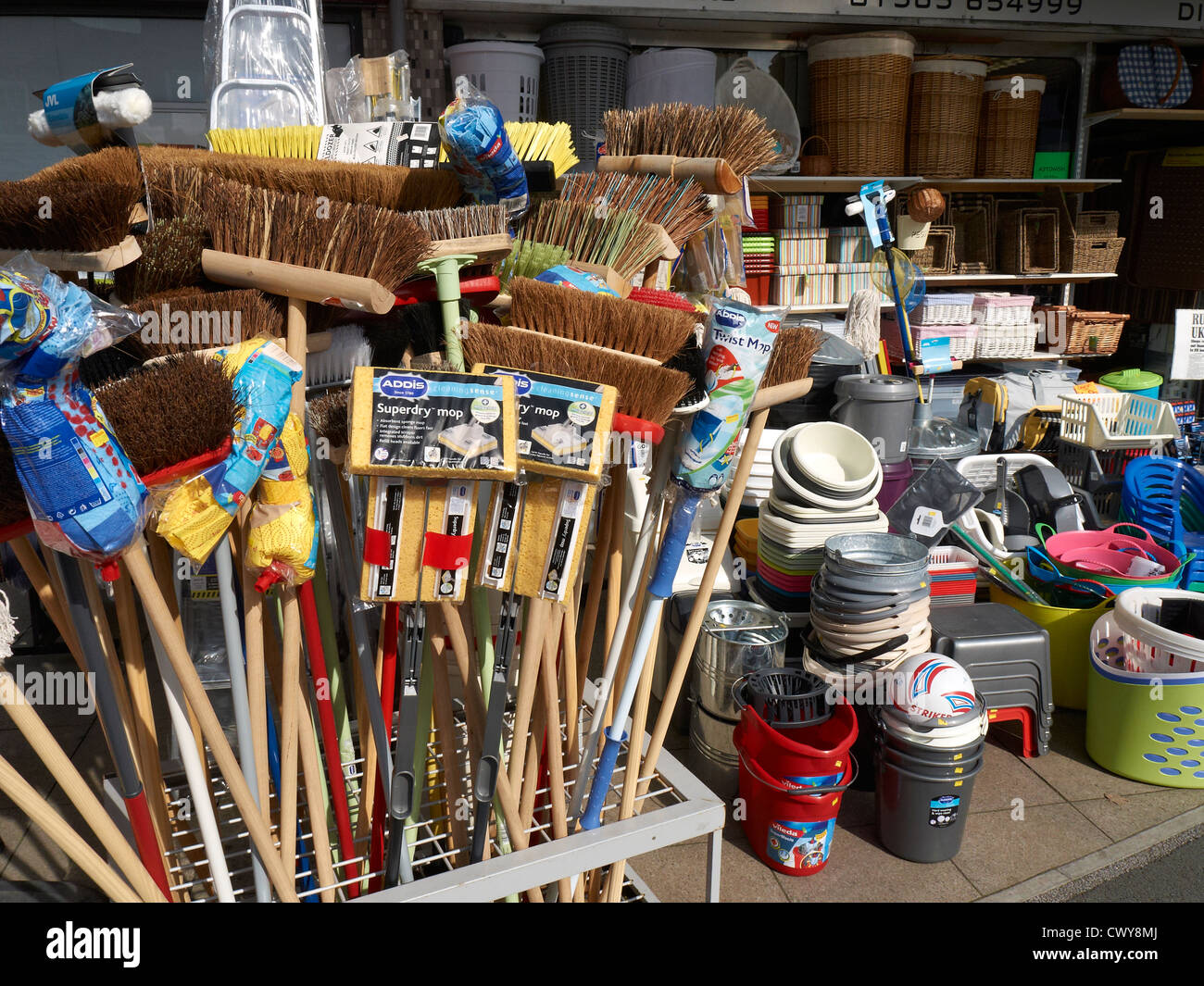 Hardware shop hi-res stock photography and images - Alamy Hardware shop hi-res stock photography and images - Alamy