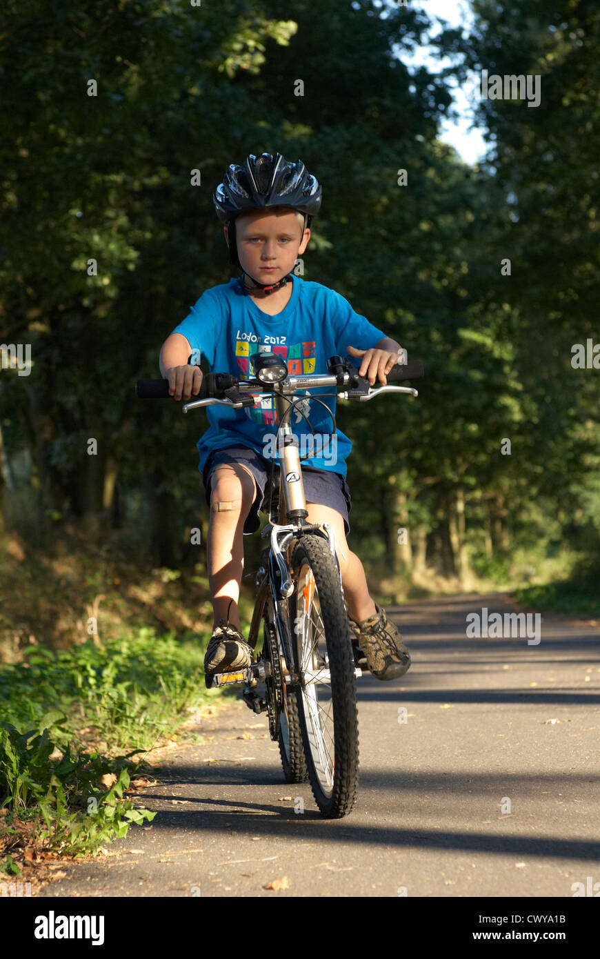 helmet for 7 year old boy