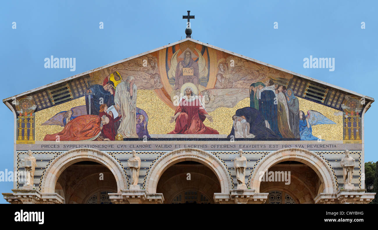 Jesus on the cross mosaic hi-res stock photography and images - Alamy
