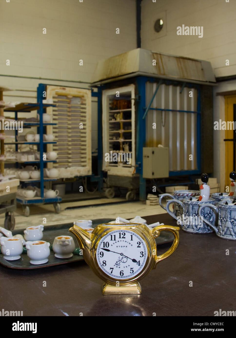 Tea pottery leyburn hires stock photography and images Alamy