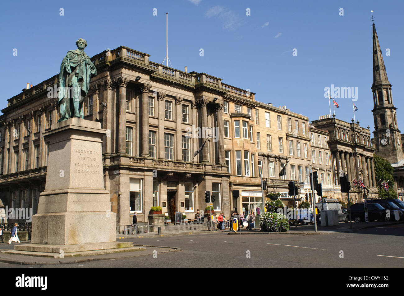 Statue of King IV, in Street, Edinburgh Stock Photo Alamy