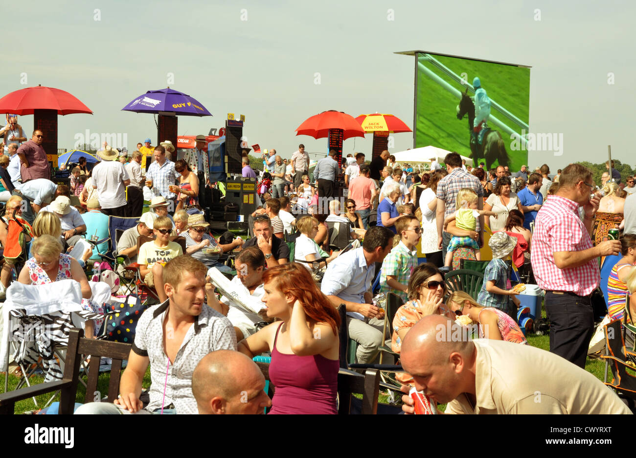Crowds at York racecourse Stock Photo