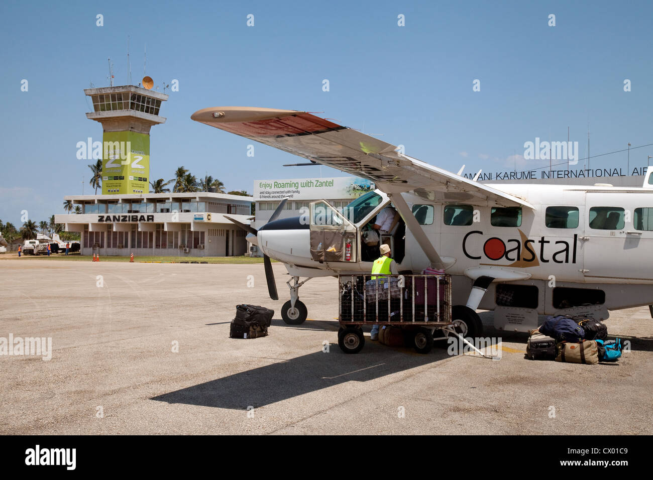 Coastal Airways light Cessna aircraft arrive at Zanzibar airport, Tanzania Africa Stock Photo