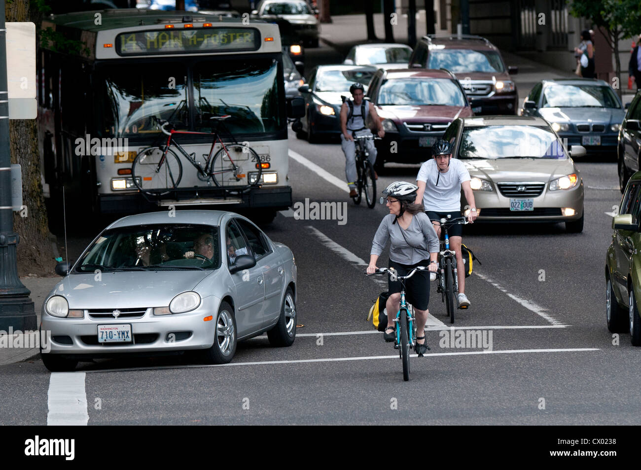 Commuter flow hi-res stock photography and images - Alamy