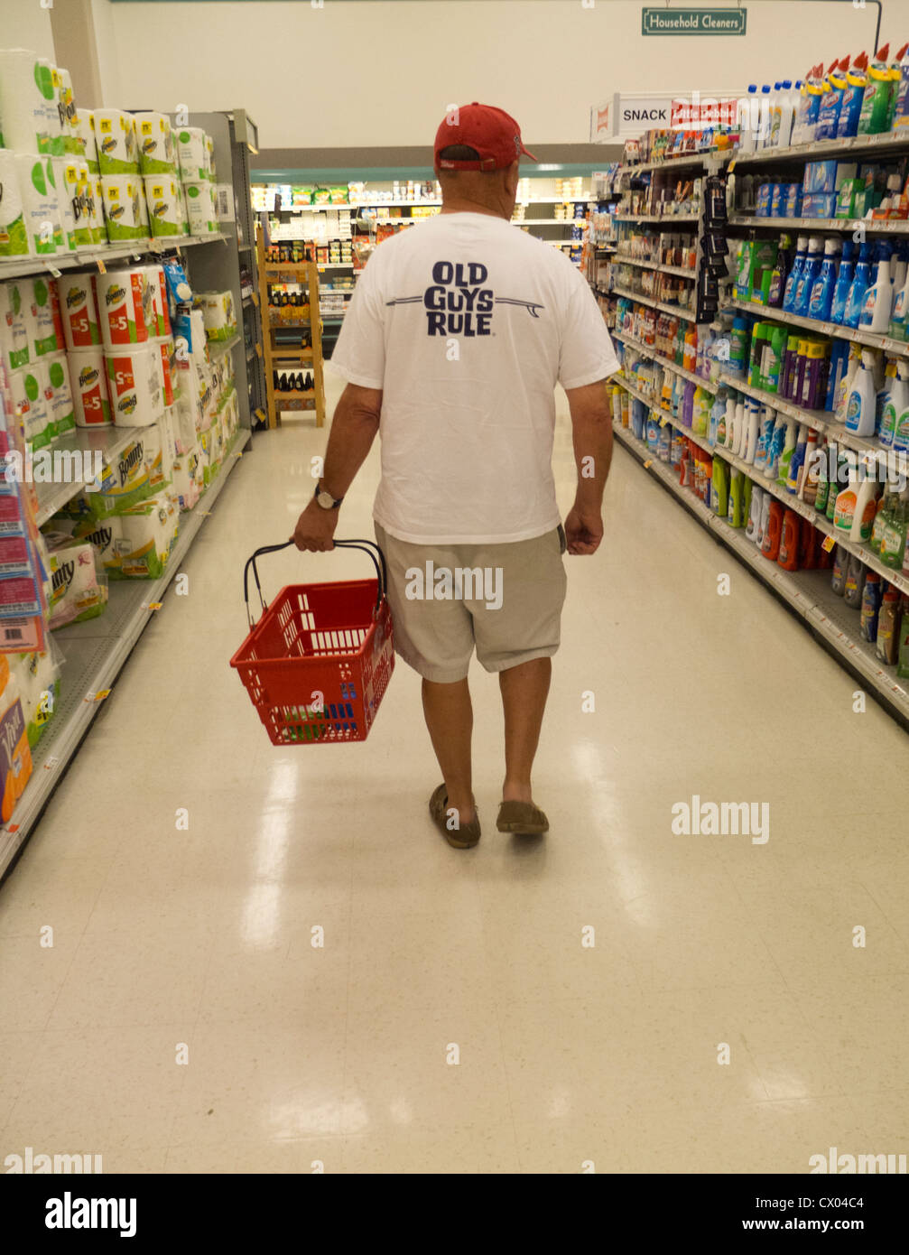 man shopping in grocery store in Maine Stock Photo Alamy