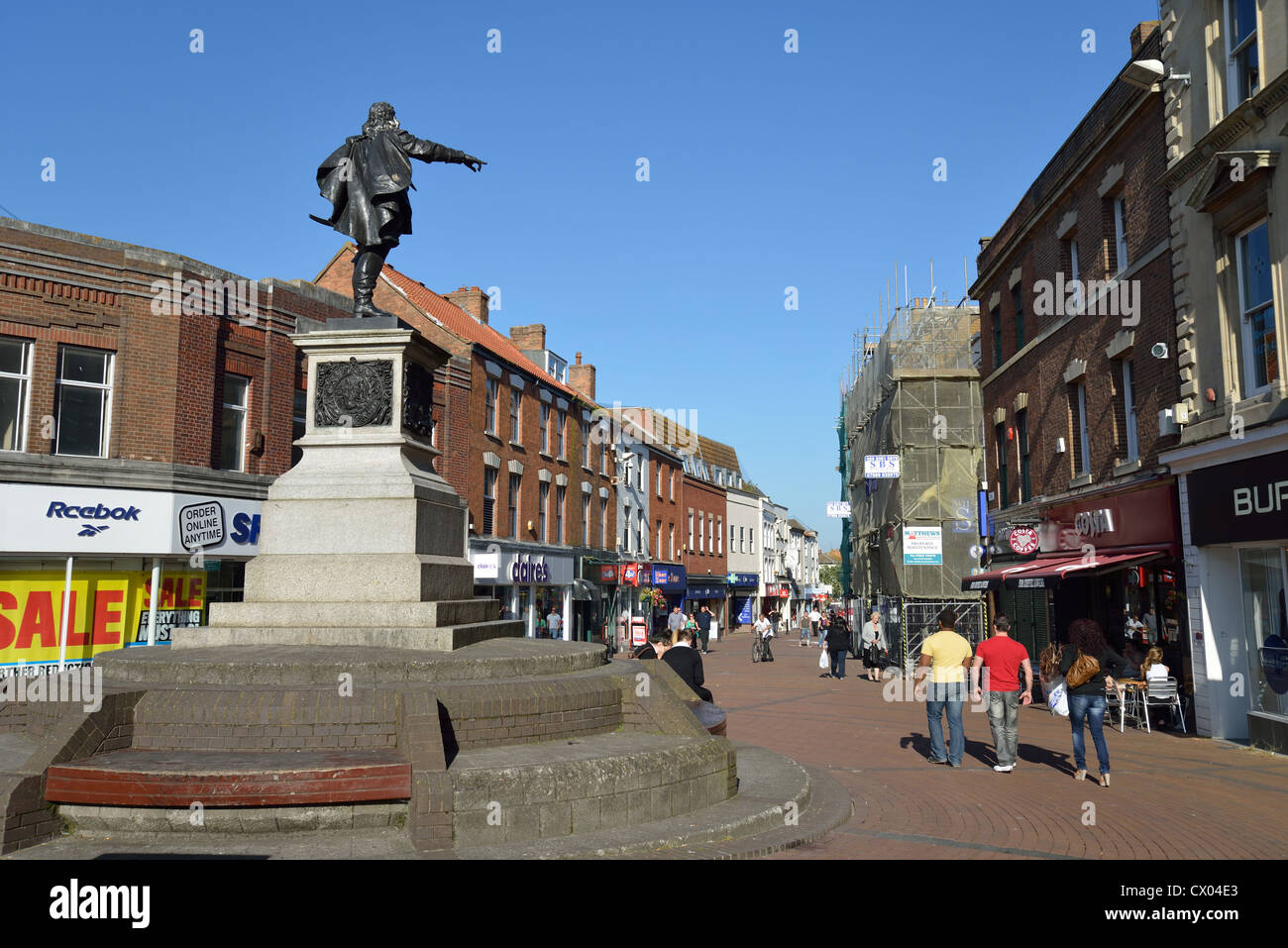 Statue of Admiral Robert Blake, Fore Street, Bridgwater, Somerset, England, United Kingdom Stock Photo