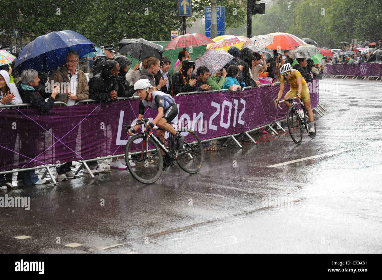Emma Pooley and Shara Gillow in the women's cycling road race at the London 2012 Olympics Stock Photo