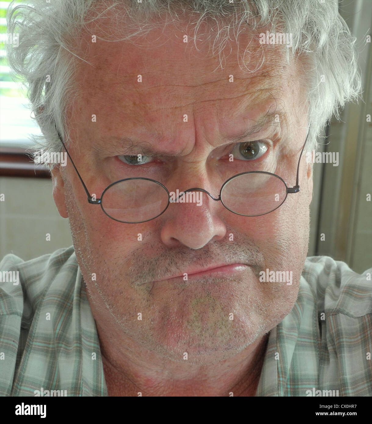 Scruffy old man hi-res stock photography and images - Alamy