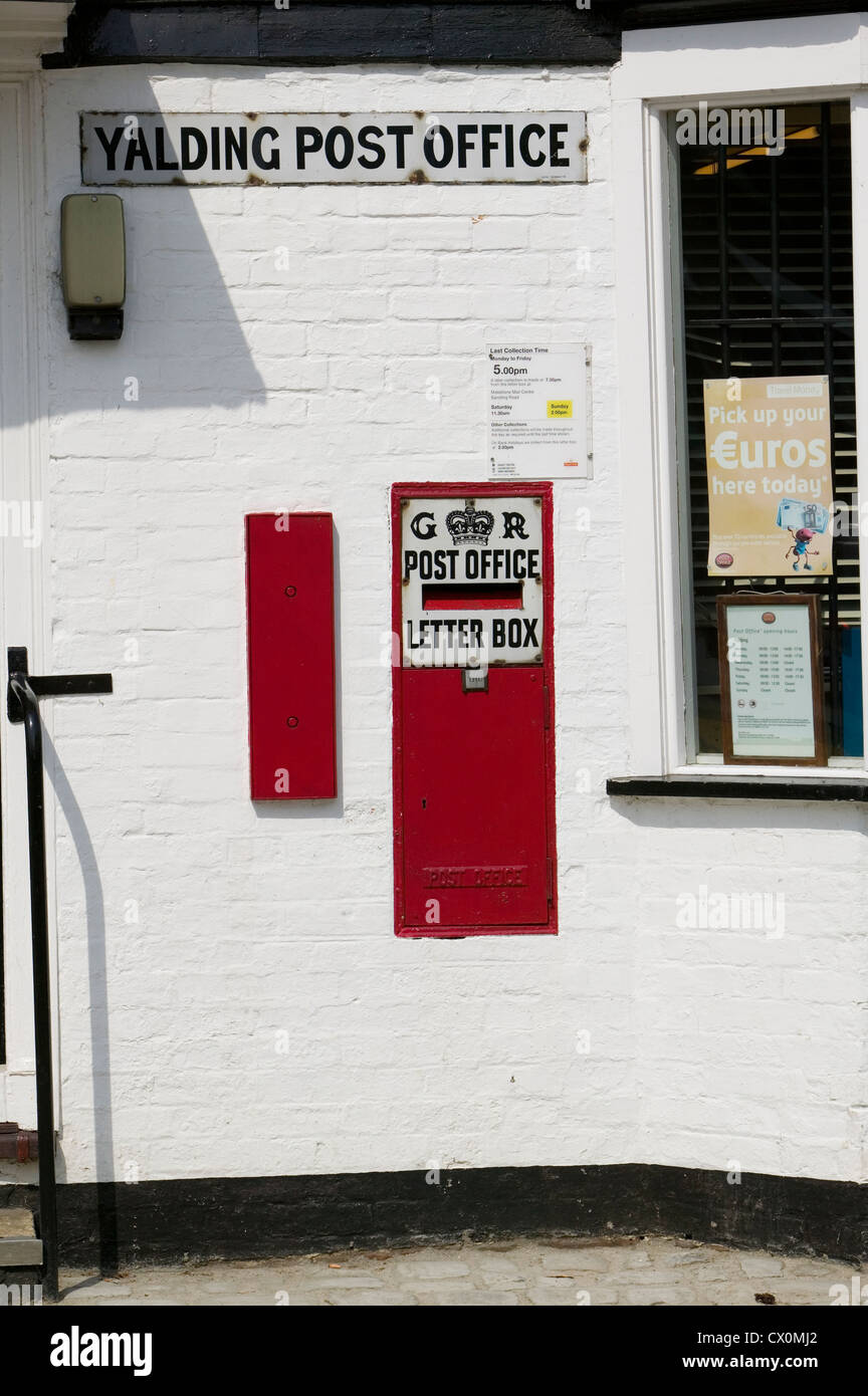 Traditional letter box at Yalding Post Office, Kent, England, UK Stock