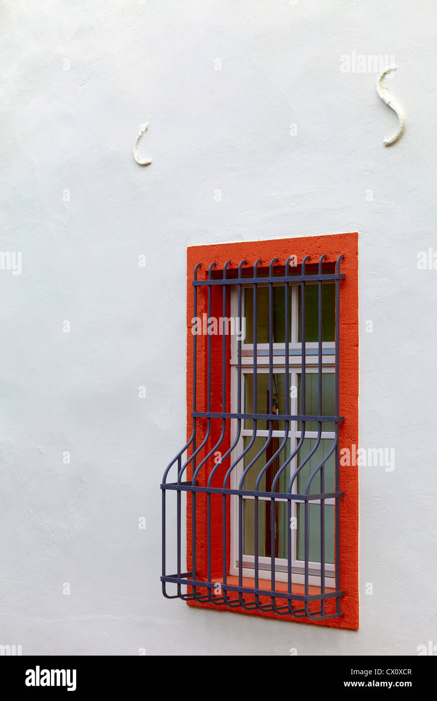 Windows grating hi-res stock photography and images - Alamy