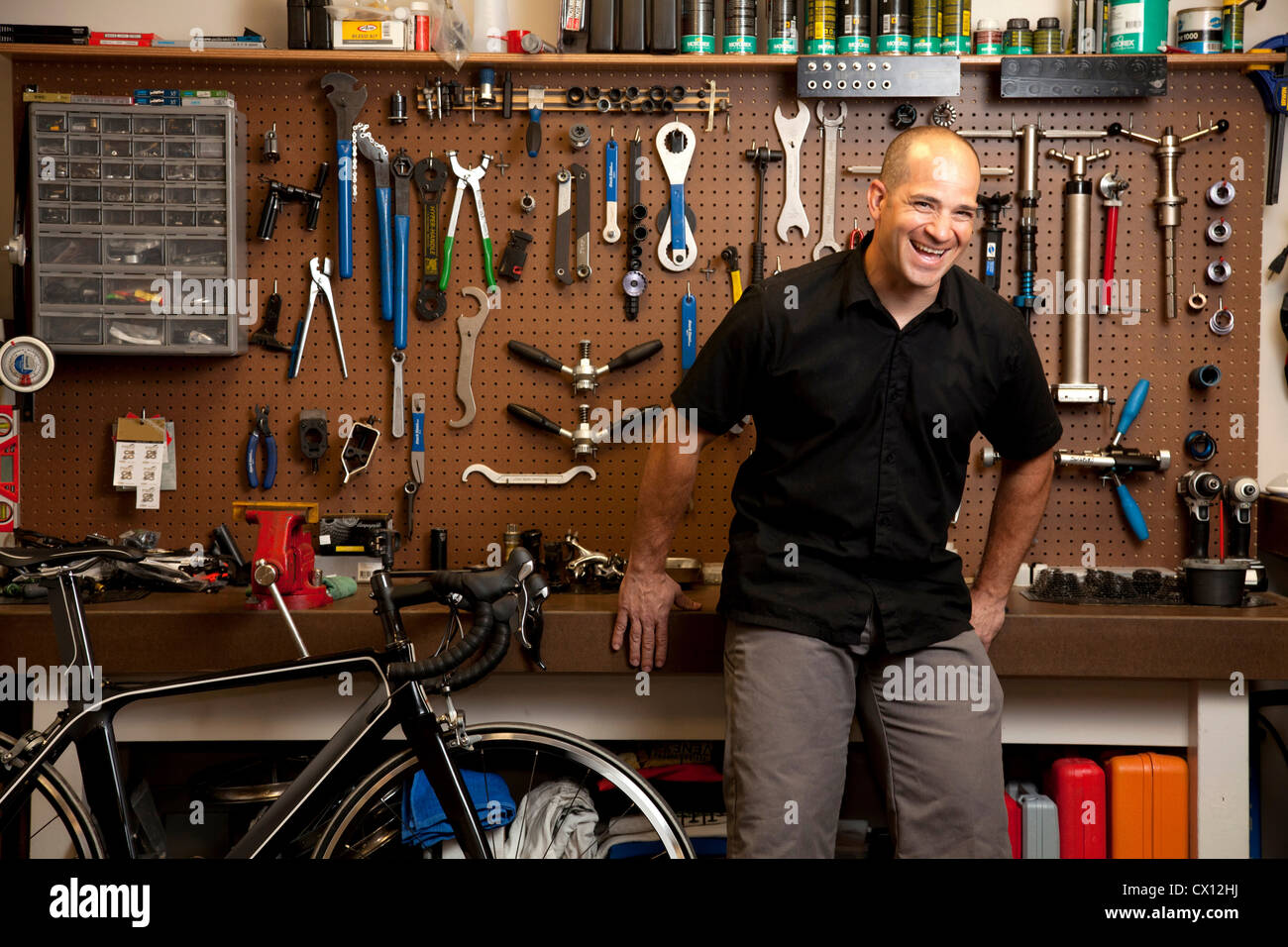 Bicycle Repair Shop High Resolution Stock Photography and Images Alamy