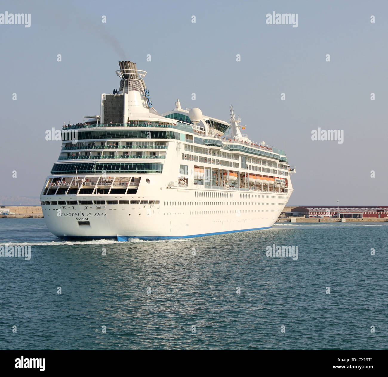 Royal Caribbean International Cruise Line 'Grandeur of the Seas' performing a pirouette during her departure from Palma Stock Photo